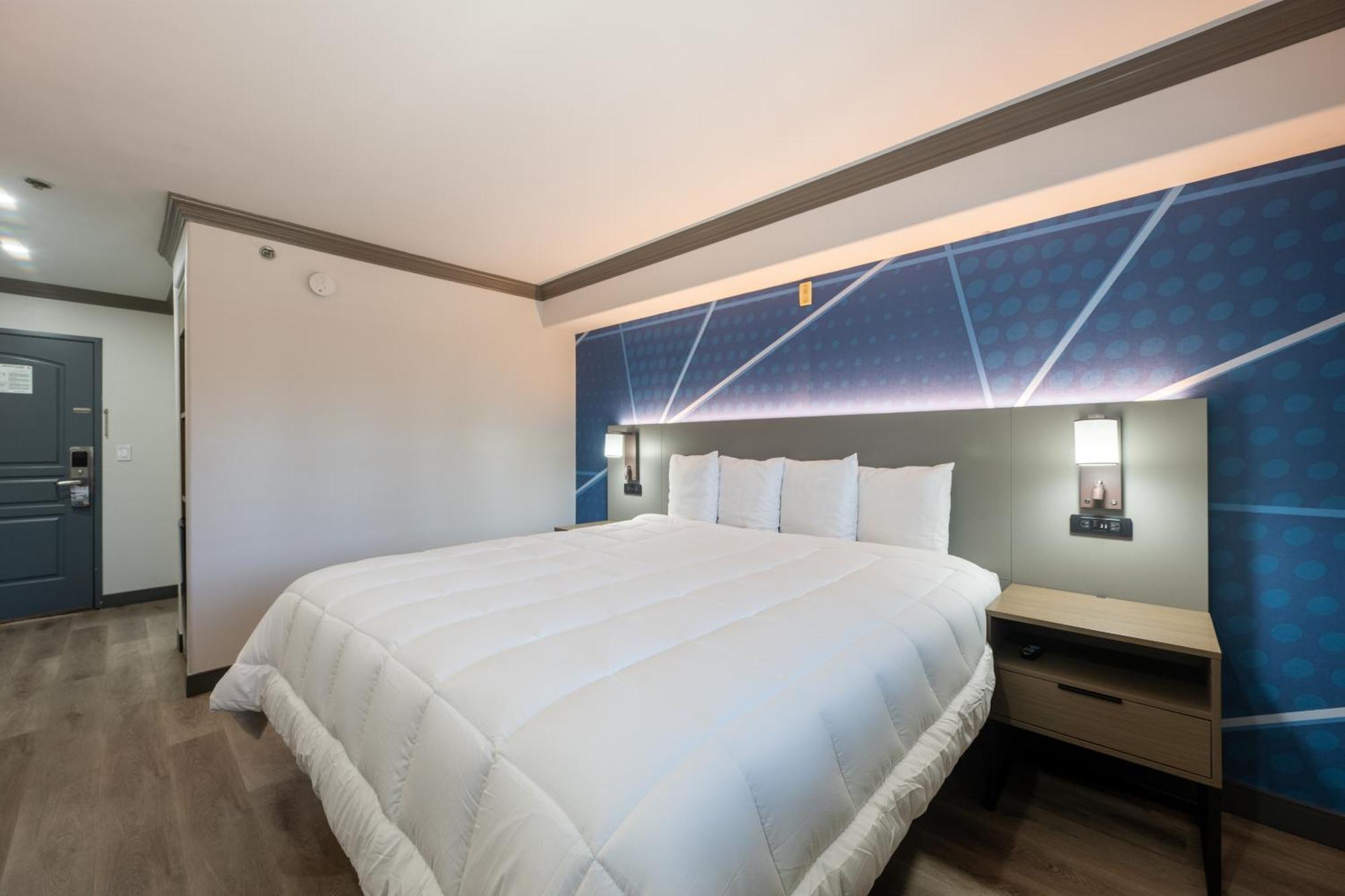 Lax Airport Area Hotel